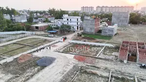 Plot in Lucknow